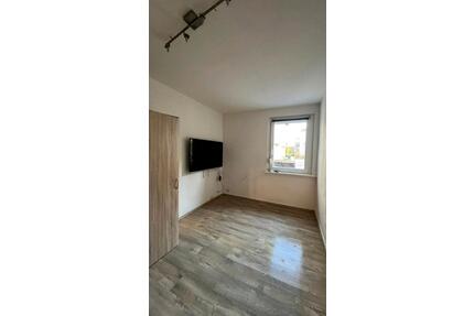 1 Zimmer Wohnung möbliert - 490,00&nbsp;EUR Kaltmiete, ca.&nbsp; 23,00&nbsp;m&sup2; in Hildesheim (PLZ: 31137) Himmelsthür