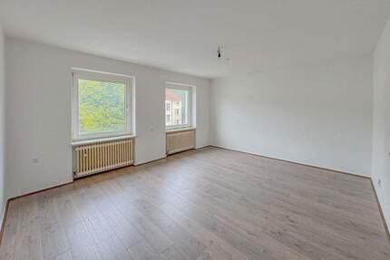 3 Zimmer - frisch renoviert - gute Anbindung - ruhige Lage - Hagen Eilpe