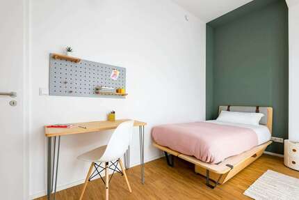 WG-Zimmer in Frankfurt am Main 665,00 € 13 m²