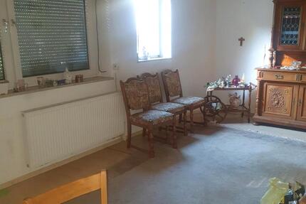2 Zlmmer und 1 kleines Zimmer ,Küche.Bad - Aßlar