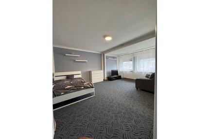 Zimmer 3er WG - 640,00&nbsp;EUR Kaltmiete, ca.&nbsp; 100,00&nbsp;m&sup2; in Stuttgart (PLZ: 70186) Stuttgart-Ost