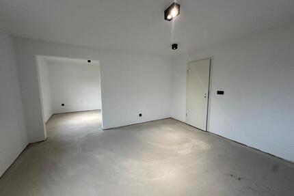 TOP Single Wohnung 1 Zimmer | Kernsaniert Altbau - Ilbesheim bei Landau in der Pfalz
