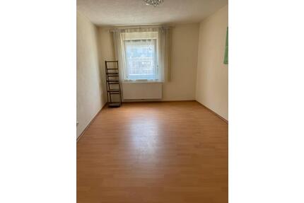 3 Zimmer Wohnung ab August frei - Karlsruhe Hagsfeld