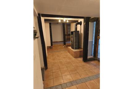 4 Zimmer Küche Bad - 890,00&nbsp;EUR Kaltmiete, ca.&nbsp; 138,00&nbsp;m&sup2; in Hessisch Oldendorf (PLZ: 31840)