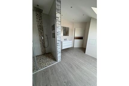 2,5 Zimmer DG Wohnung in Schwebheim