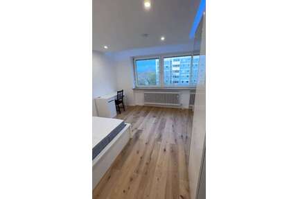 WG-Zimmer in München 750,00 € 15 m²