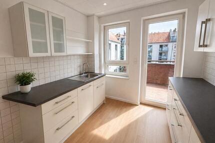 Helle 3-Zimmer Wohnung mit EBK und Balkon - Schweinfurt Gartenstadt