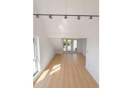 Exklusive 2 Zimmer Wohnung mit 2 Terrassen in D-Gerresheim - Düsseldorf Stadtbezirk 7