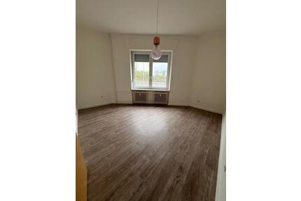 2 Zimmer City-Wohnung, frisch renoviert, sofort verfügbar, mit neuer Küche - Lüdenscheid Staberg