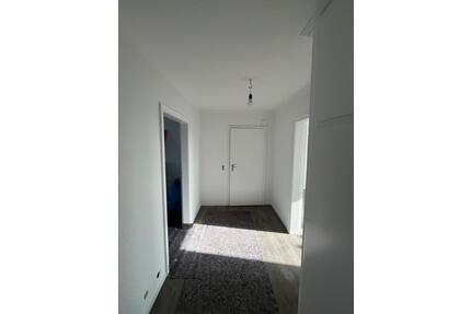 2-Zimmerwohnung Erstbezug nach Sanierung mit Küche - Mönchengladbach West