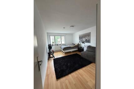 Stuttgart-West WG-Zimmer in 2er WG 100qm Aufzug Balkon