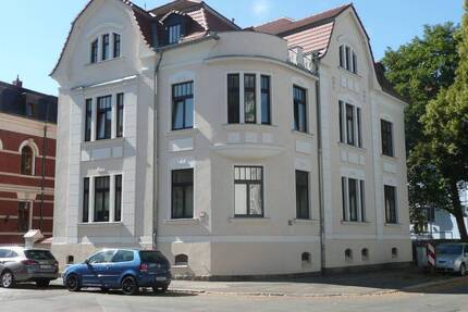 +++ exklusive 5 Zimmer Wohnung mit Balkon sowie 2 Stellplätzen +++ - Zwickau Pölbitz