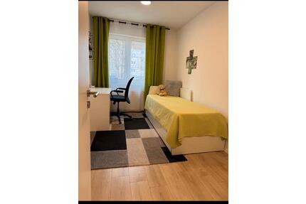 WG ZIMMER HEILBRONN - 450,00&nbsp;EUR Kaltmiete, ca.&nbsp; 15,00&nbsp;m&sup2; in Heilbronn (PLZ: 74074) Kernstadt