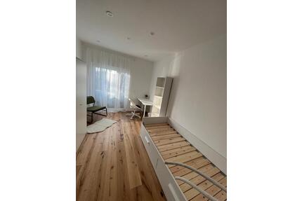 WG Zimmer in zentraler Lage ab 01.03.26 zu vermieten! - Marburg Biegenviertel