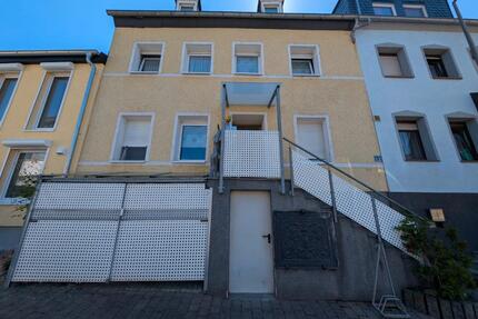 Gemütliche Dachgeschoß 2 12 Zimmer Wohnung in Trier Kürenz