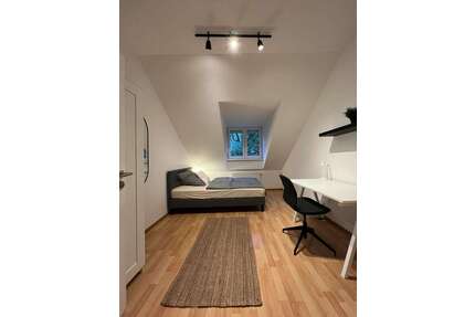 WG-Zimmer in München 890,00 € 13 m²