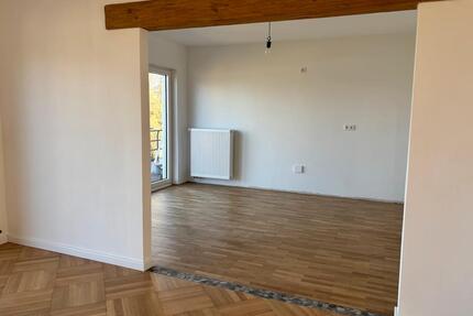 3 Zimmer Wohnung zu vermieten - 1.000,00&nbsp;EUR Kaltmiete, ca.&nbsp; 104,00&nbsp;m&sup2; in Riegelsberg (PLZ: 66292)