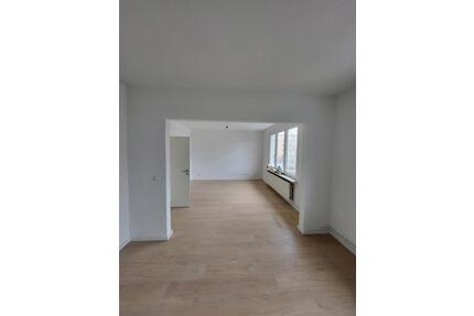 Sanierte 3 Zimmer Wohnung in bester Lage - Zentrumsnah - Braunschweig Wabe-Schunter-Beberbach