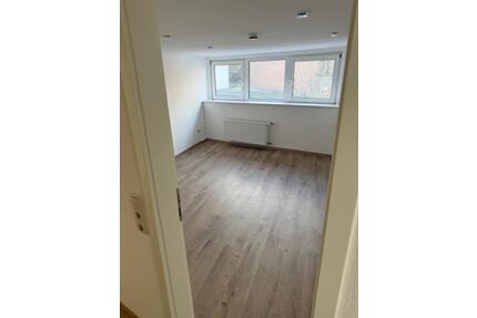 Flensburg, WG-WHG für 4-5 Personen, nähe Rote Strasse, alles neu!