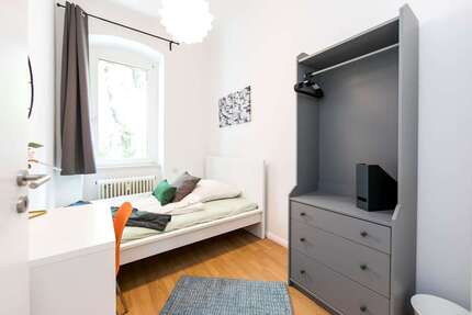 WG-Zimmer in Berlin 630,00 € 8 m²