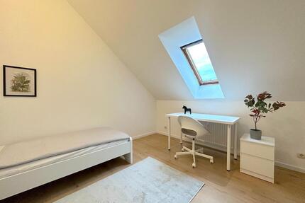 WG-Zimmer möbliert | Erstbezug sanierte Wohnung | Hanau | 5er WG