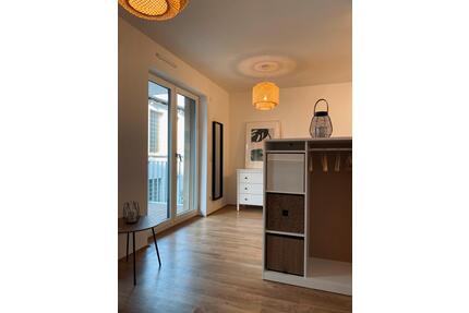 Vollmöblierte Luxus-1-Zimmer-Wohnung mit Balkon und Einbauküche - Frankfurt am Main Gallus