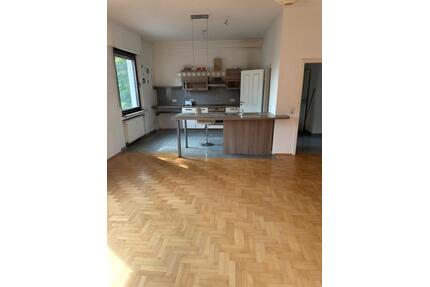 Helle 2 Zimmer Wohnung mit Balkon und Küche in Aplerbeck - Dortmund