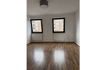 Wohnung zum Mieten in Duisburg 575,00 € 65 m²