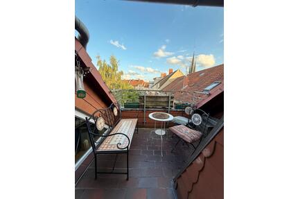 Untermiete (Mai bis ~August) möbelierte DG-Wohnung in Linden - Hannover Linden-Limmer