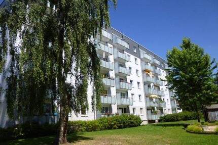 Helle 3 Zimmer -Wohnung mit Balkon in Innenstadtnähe - Elmshorn