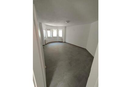 1-Zimmer Kellerwohnung nach Generalsanierung zu vermieten - Forst