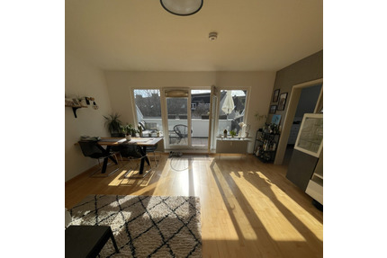 3-Zimmer Wohnung mit Terrasse, Küche, Bad und Privat-Stellplatz - Hannover Herrenhausen-Stöcken