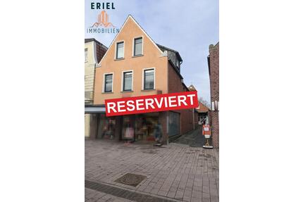 Innenstadtwohnung mit 165 m² – 6 Zimmer und 2 Bäder in bester Lage zur Vermietung - Aurich