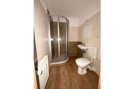 wunderschöne 3 Zimmer Wohnung mit Balkon und Dusche im 1. OG - Plauen Alt Chrieschwitz