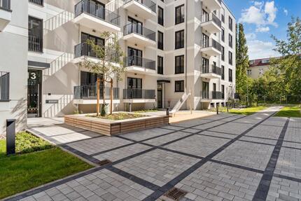 Exklusives Apartment in Friedenau: 2-Zimmer-Wohnung mit Einbauküche und Balkon - Berlin Tempelhof-Schöneberg