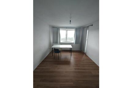 1 Zimmer in Hamburg mit Balkon ab sofort