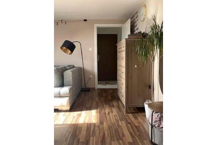 3 Zimmer Dachgeschoss Wohnung ohne Fahrstuhl - Altenstadt