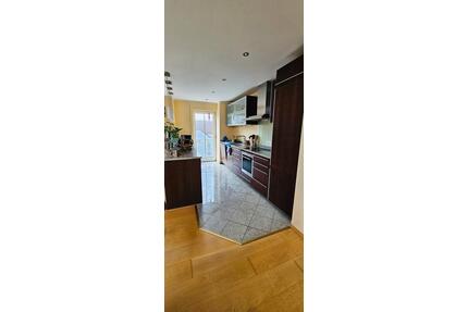 Stylische 2,5 Zimmer Galeriewohnung an U6 Grosshadern - München Thalkirchen-Obersendling-Forstenried-Fürstenried-S