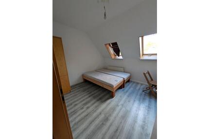 WG Zimmer Berlin Kaulsdorf - 400,00&nbsp;EUR Kaltmiete, ca.&nbsp; 120,00&nbsp;m&sup2; in Berlin (PLZ: 12621) Marzahn-Hellersdorf