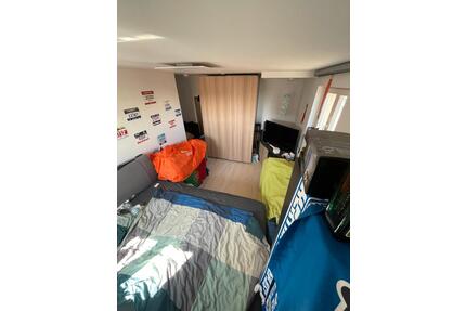 WG-Zimmer mitten im Zentrum (Johannisplatz) - Leipzig