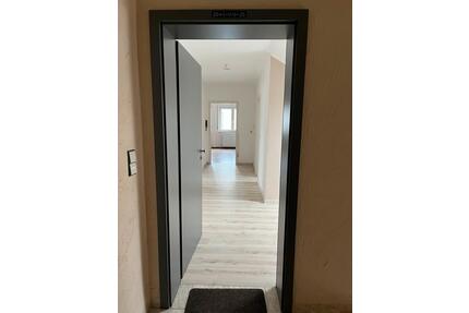 3 Zimmer DG Wohnung - 450,00&nbsp;EUR Kaltmiete, ca.&nbsp; 73,00&nbsp;m&sup2; in Werneck (PLZ: 97440)