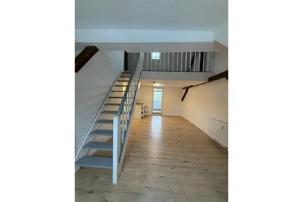 Schöne 1,5 Zimmer Wohnung mit Loggia - Hirzenhain