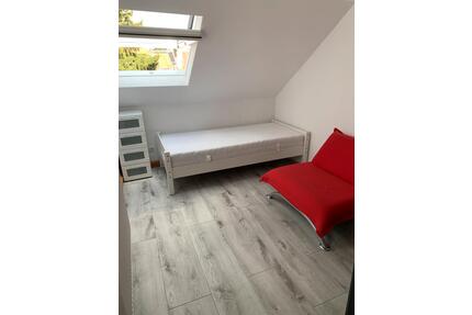 Frauen-WG Frisch Renoviertes Zimmer - Darmstadt Darmstadt-West