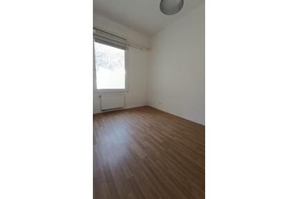 Helle 2-Zimmer Wohnung in Kaiserstraße 67, Wuppertal-Vohwinkel!