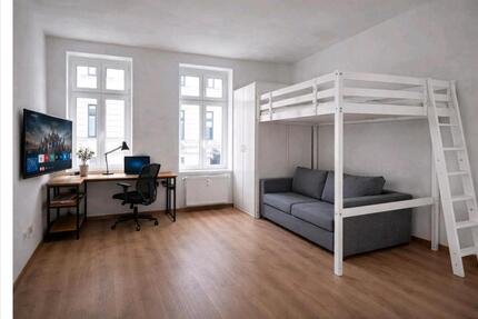 Stylische, vollmöblierte Wohnung mit Balkon in Leipzig