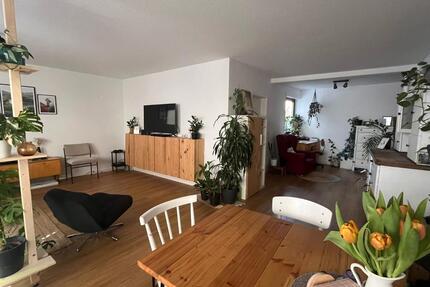 Großzügige, kernsanierte 2,5-Zimmer Wohnung in TOP-Innenstadtlage - Würzburg