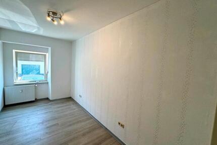3-Zimmer Wohnung mit Terrasse & Garten (65m²) - Schiffweiler