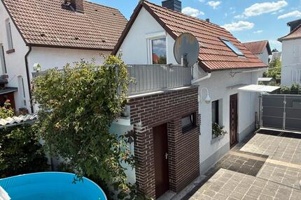 Eigenes Tiny Haus, junge Frau für Mädels WG Pfungstadt