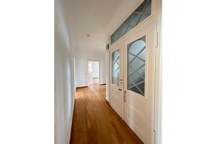 5-Zimmer-Wohnung Studenten Mieter mit handwerklichem Geschick WG - Familien Willkommen - Stuttgart Stuttgart-West