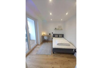 Möblierte WG-Zimmer im 2. OG - 5 hochwertig möblierte Zimmer in einer frisch sanierten 5er-WG · Wohnung 8 - in München Obersendling